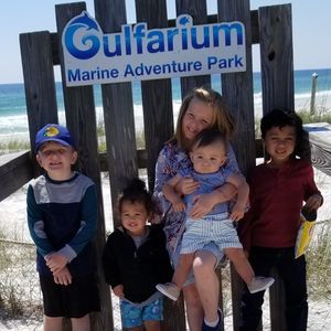 Meet your Posher, Cara